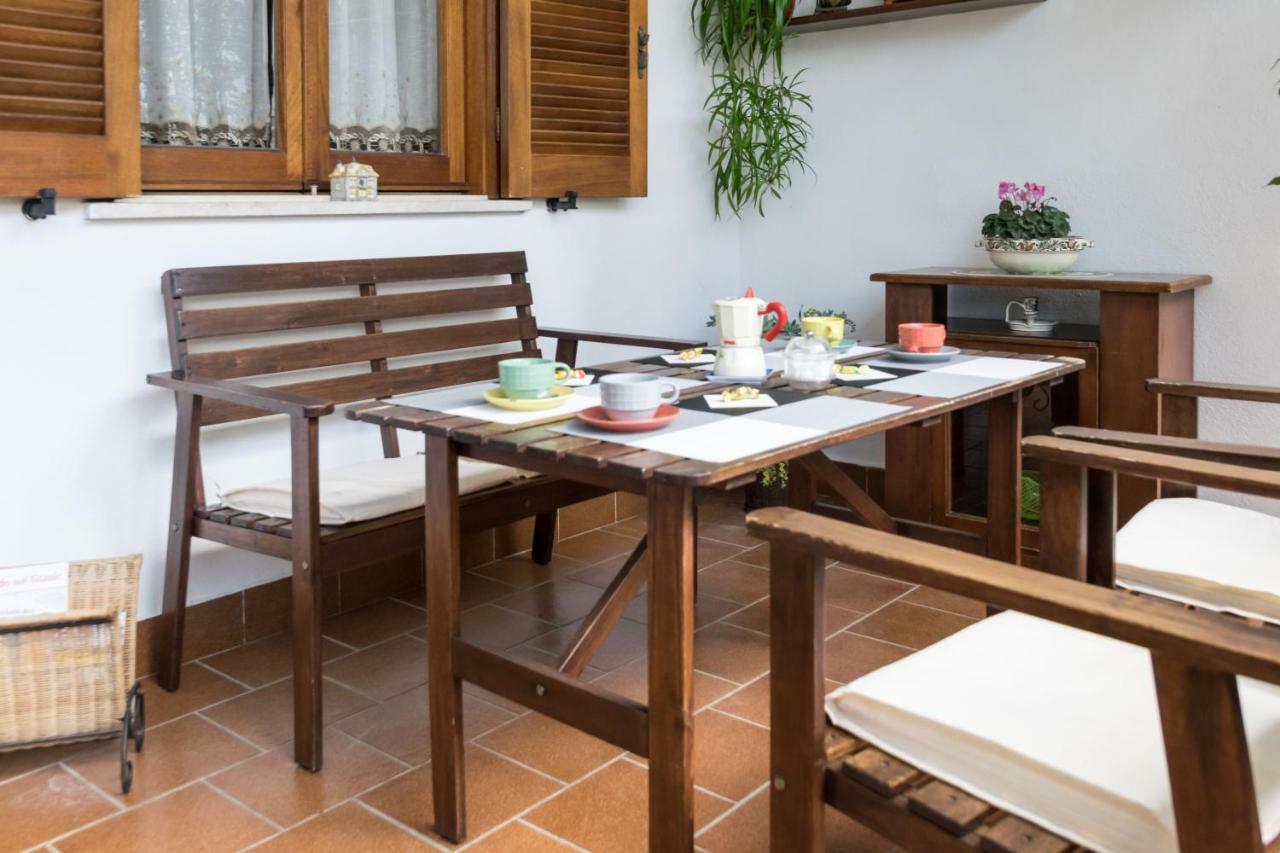 Alloggio Per Uso Turistico Villa Lido dei Pini Exterior foto
